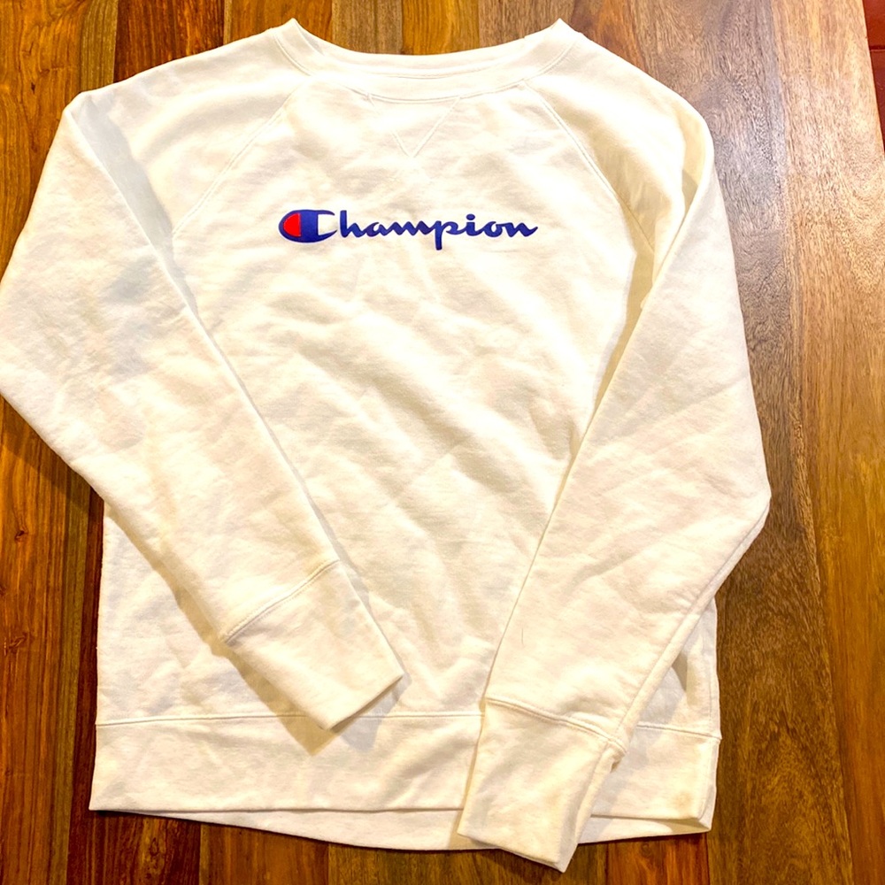 White champion sweatshirt